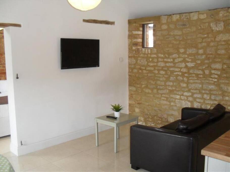 Appartement Mole Hole à Towcester Extérieur photo